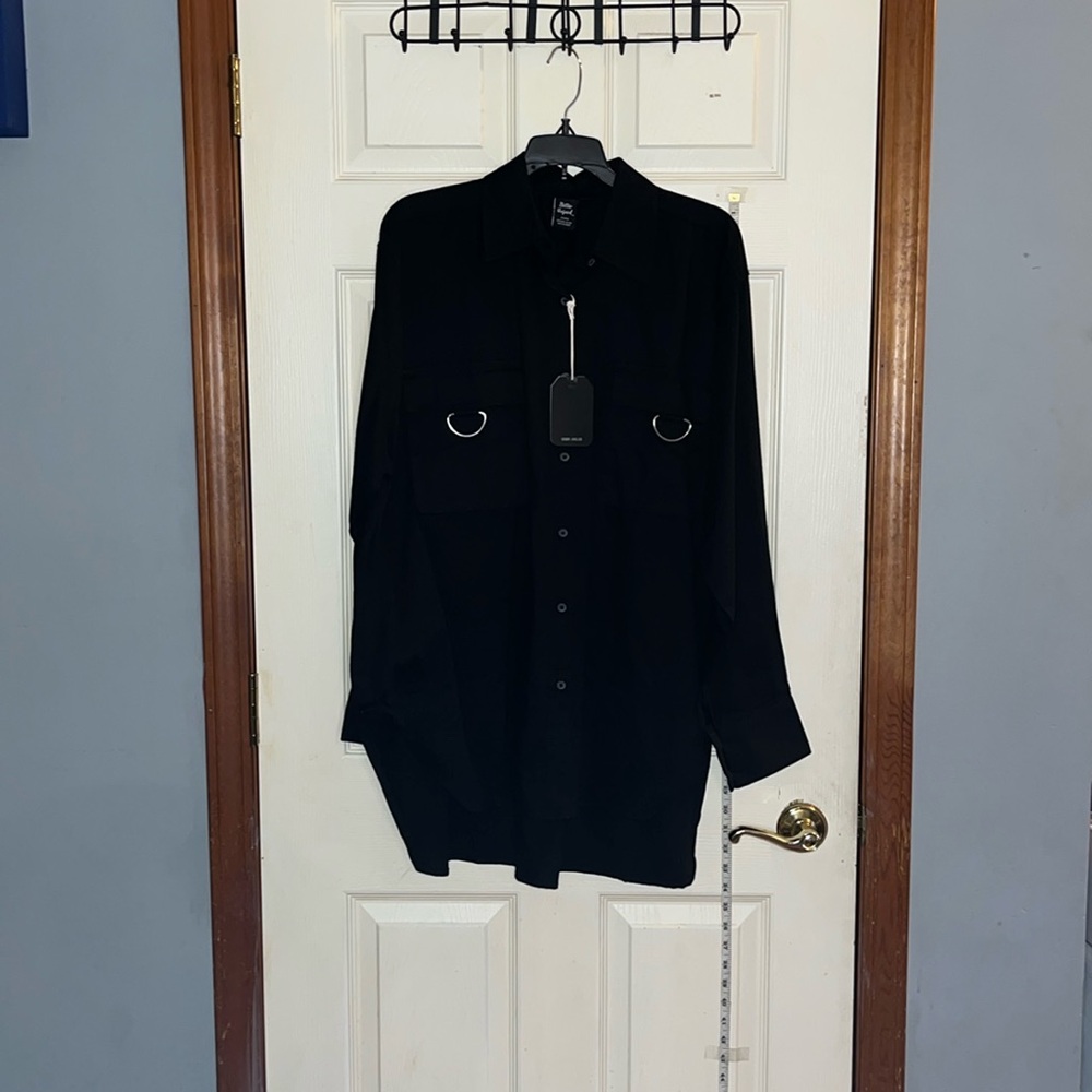 NWT-better unsaid-XL-black-L/S,double pocket, oversize woven button-down shirt.